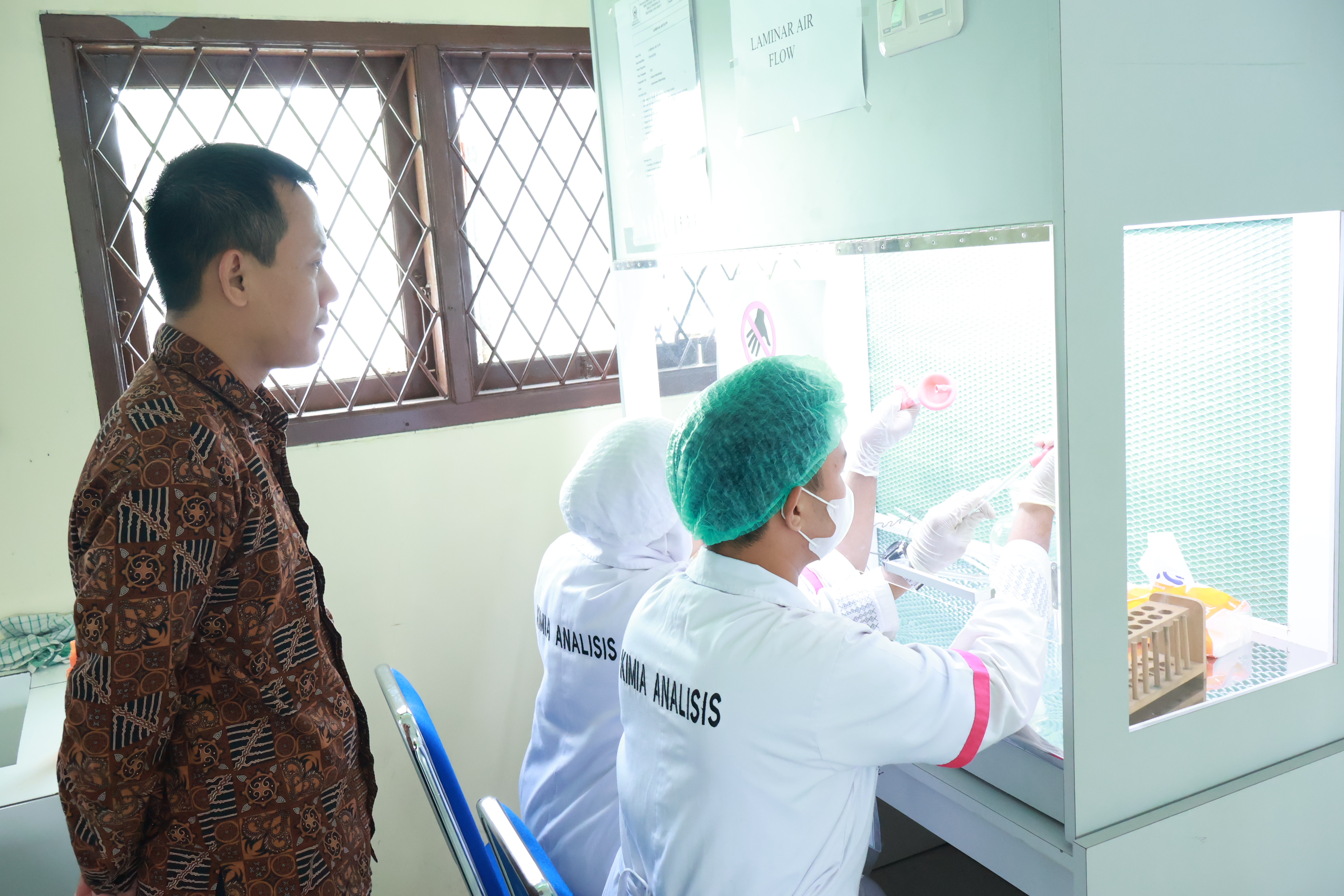 Kegiatan Kimia Analisis